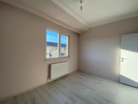 Kumbağ Ana Cadde Üzerinde Deniz Manzaralı Yaz-Kış Kiralık 2+1