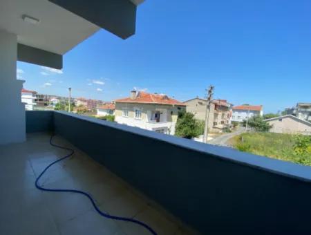 Kumbağ Ana Caddeye Yakın Konumda Aileye Kiralık 2+1 Daire