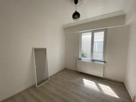 Kumbağ Ana Cadde Üzerinde Aileye Kiralık 2+1 Daire