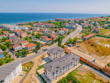 Kumbağ Ana Cadde Üzerinde Yeni Binada Kat Mülkiyetli Satılık 2+1