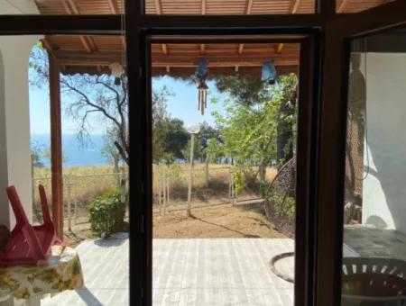 Havuzlu Site İçerisinde Deniz Manzaralı 3+1 Villa