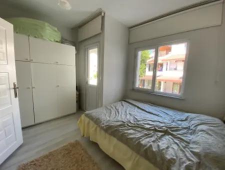 Havuzlu Site İçerisinde Deniz Manzaralı 3+1 Villa