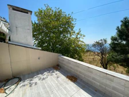 Havuzlu Site İçerisinde Deniz Manzaralı 3+1 Villa