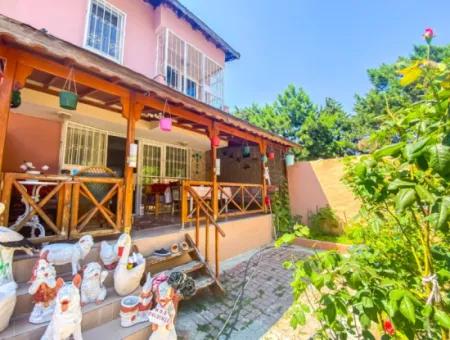 Kumbağ Merkezde Denize Ve Ana Caddeye Sıfır Site İçerisinde Kiralık 3+1 Villa