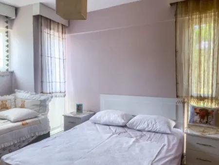 Kumbağ Merkezde Denize Ve Ana Caddeye Sıfır Site İçerisinde Kiralık 3+1 Villa