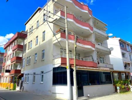 Kumbağ Pazar Sokağında Kiralık 2+1 Eşyalı Daire