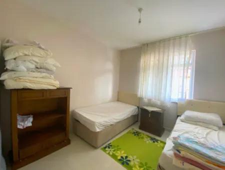 Kumbağ Pazar Sokağında Kiralık 2+1 Eşyalı Daire