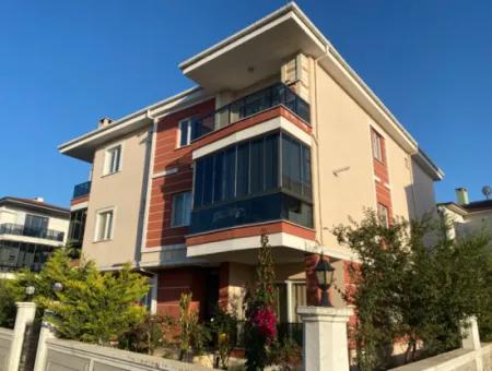 Kumbağ Gündal Plajı Mevkiinde Eşyalı Kiralık 2+1 Daire