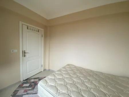 Kumbağ Pazar Sokağı Mevkii Asansörlü Binada Eşyalı Kiralık 2+1 Daire