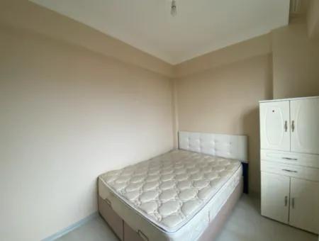 Kumbağ Pazar Sokağı Mevkii Asansörlü Binada Eşyalı Kiralık 2+1 Daire