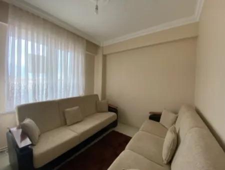 Kumbağ Pazar Sokağı Mevkii Asansörlü Binada Eşyalı Kiralık 2+1 Daire