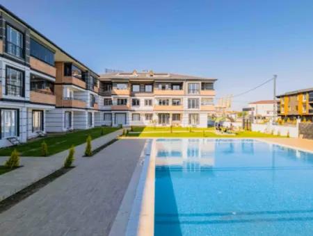 Kumbağ Mimoza Evlerinde Havuzlu Sezonluk Kiralık 3+1 Daire