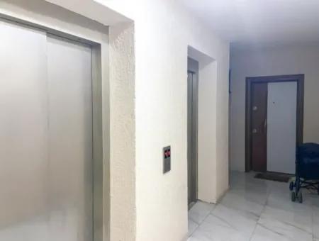 Topağaç Havuzlu Sitede Deniz Manzaralı Satılık 2+1 Daire