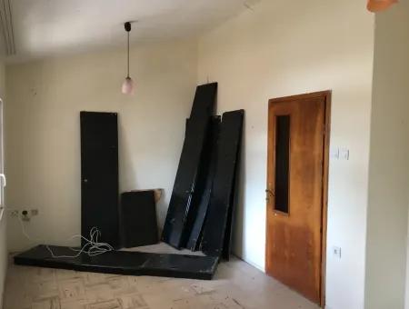 Kumbağ Cadde Üzerinde Kiralık Müstakil Tripleks Bahçeli Villa