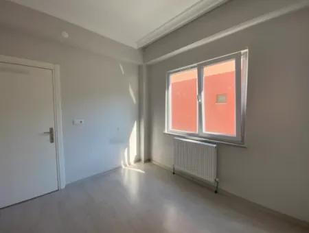 Kumbağ Pazar Sokağı Mevkii Yeni Binada Kiralık 1+1 Daire