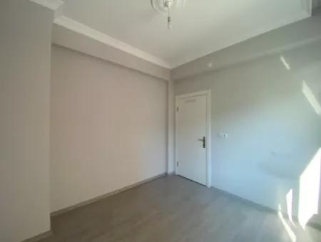 Kumbağ Pazar Sokağı Mevkii Yeni Binada Kiralık 1+1 Daire