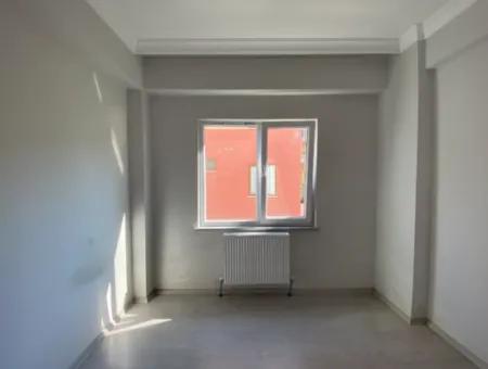 Kumbağ Pazar Sokağı Mevkii Yeni Binada Kiralık 1+1 Daire