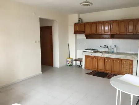 Kumbağ Merkez'de Cadde Üzerinde 2+1 Kiralık Daire