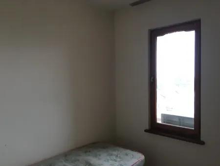 Kumbağ Merkez'de Cadde Üzerinde 2+1 Kiralık Daire