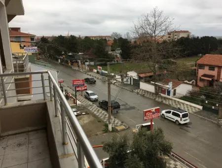 Kumbağ Merkez'de Cadde Üzerinde 2+1 Kiralık Daire