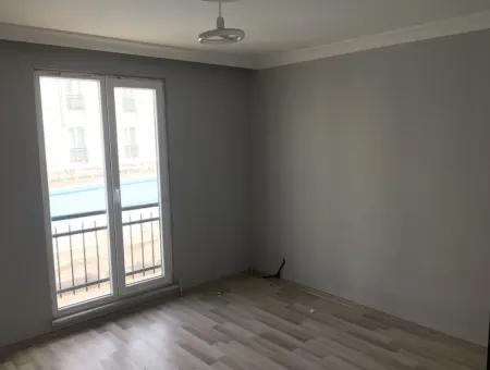 Kumbağ'da Denize Sıfır Havuzlu Sitede 1+1 Bahçeli Kiralık Yazlık