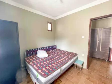 Kumbağ'da Cadde Üstü Denize Yakın Eşyalı Doğalgazlı Kiralık 2+1