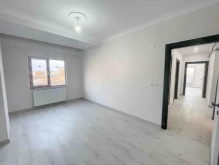 Havuzlu Lüks Sitede Ayrı Mutfaklı 2+1 Yaz-Kış Kiralık Daireler