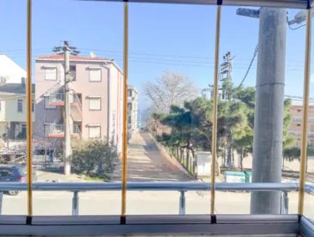 Kumbağ'da Cadde Üstü Eşyalı Merkezde İskanlı Satılık 1+1 Daire