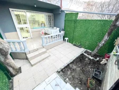 Kumbağ'da Pazar Sokağına Yakın Satılık Eşyalı Tripleks Villa